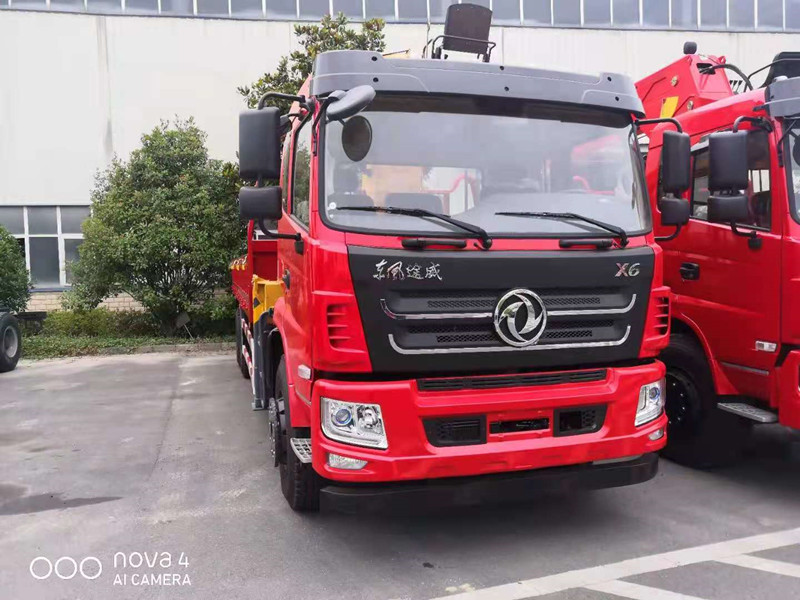 國(guó)六东风途威X6後(hòu)双桥新款随车吊