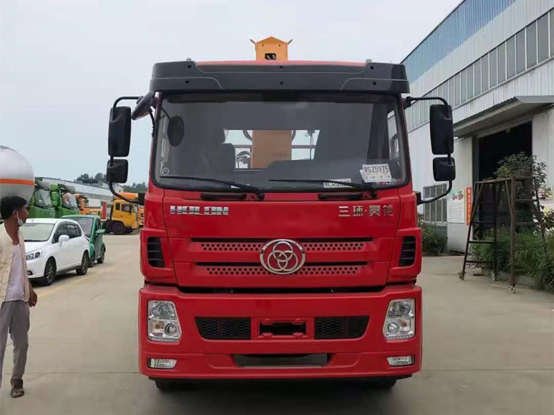 國(guó)六三环昊龙提升桥楚随12吨吊机