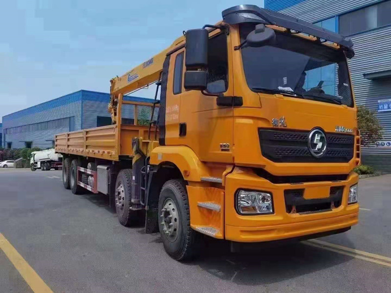 國(guó)六陕汽德龙徐工14吨工程黄